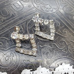 Vintage screw back clear rhinestone earrings